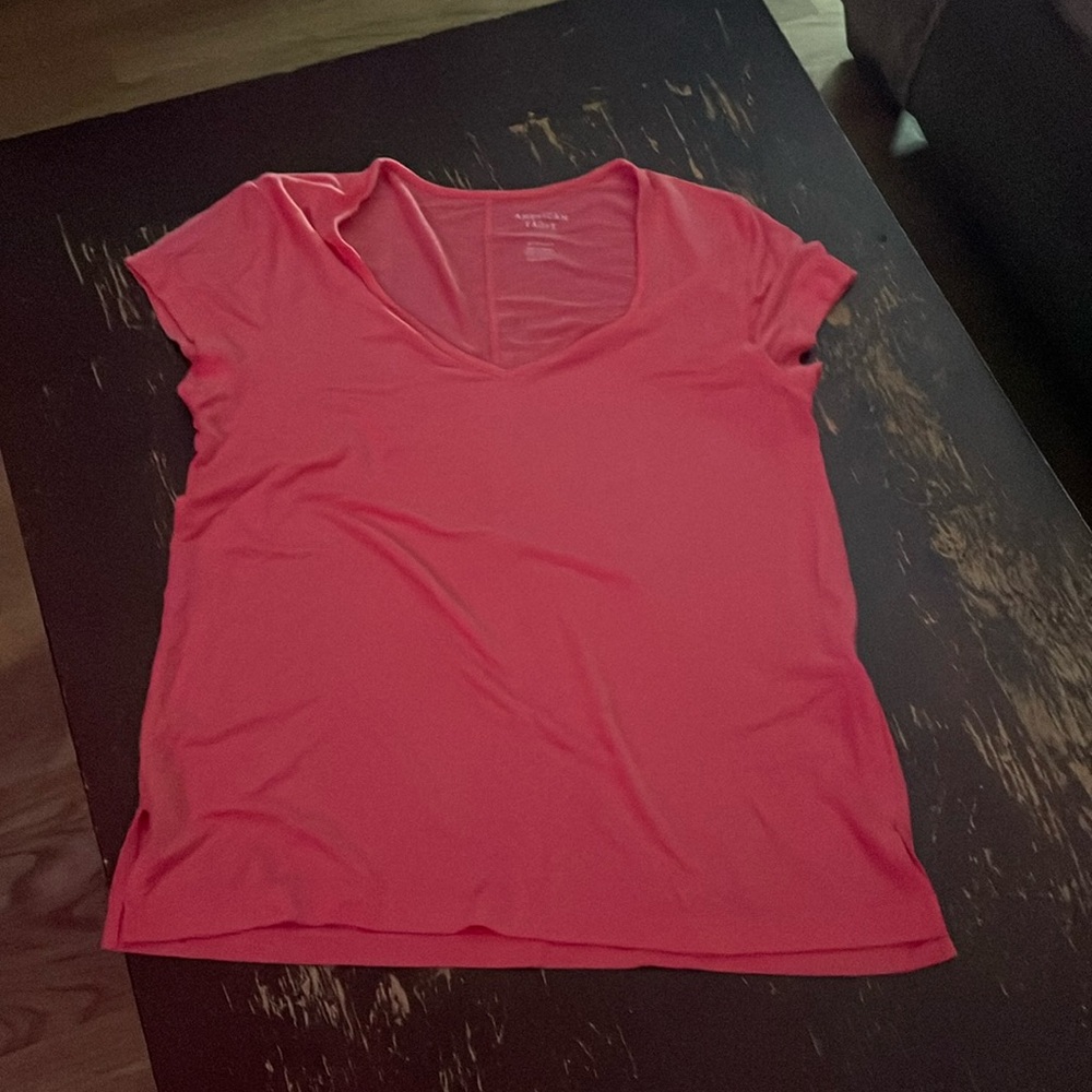 Womens American Eagle Coral V-neck Short Sleeve Tee size XS